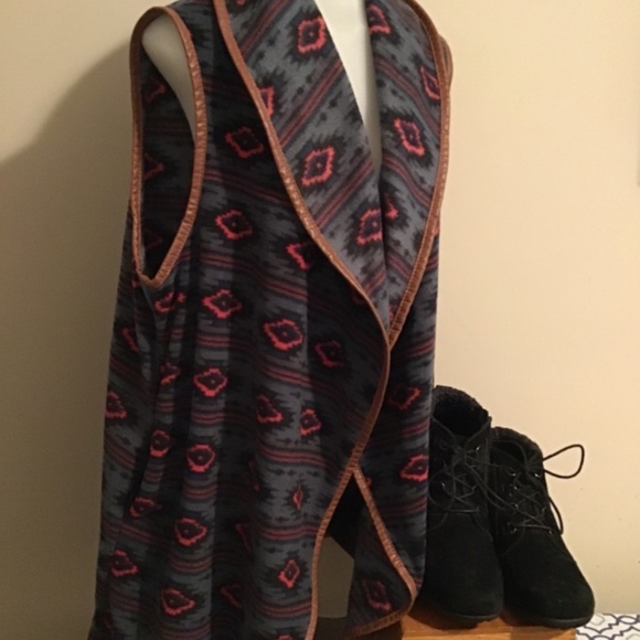🔥Best offers , NWT, Simply Southern large, oversized, side pockets, open vest - Picture 2 of 3